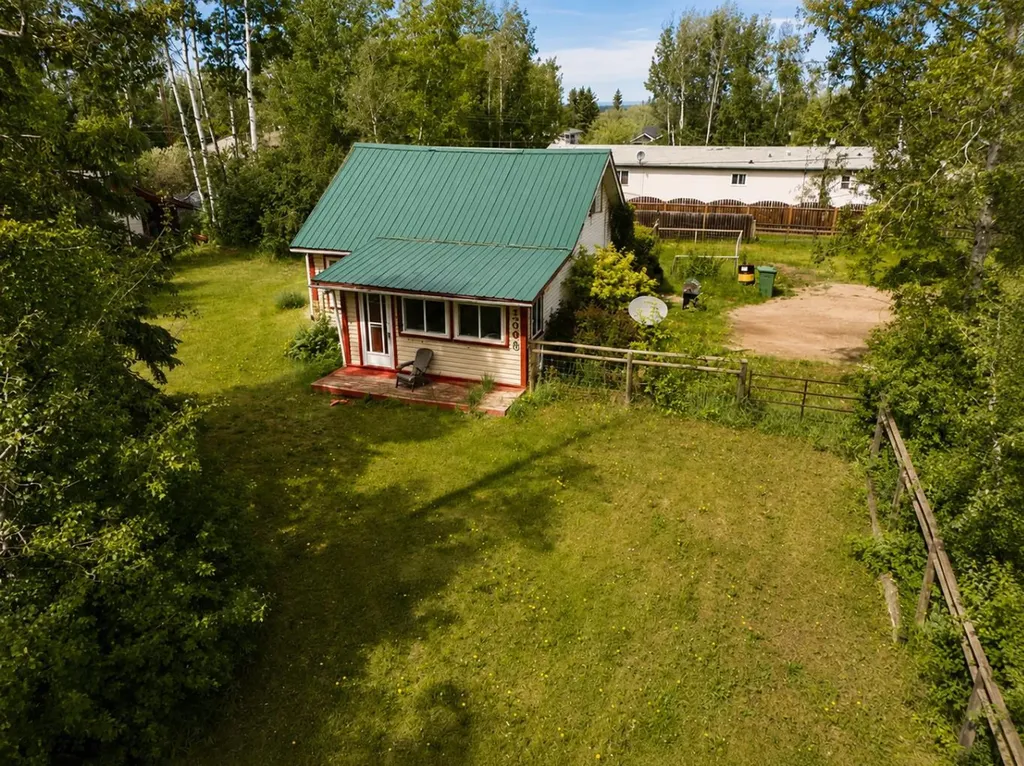 5008 Tardiff Avenue Fort Vermilion AB T0H 1N0