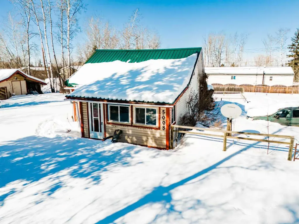 5008 Tardiff Avenue Fort Vermilion AB T0H 1N0