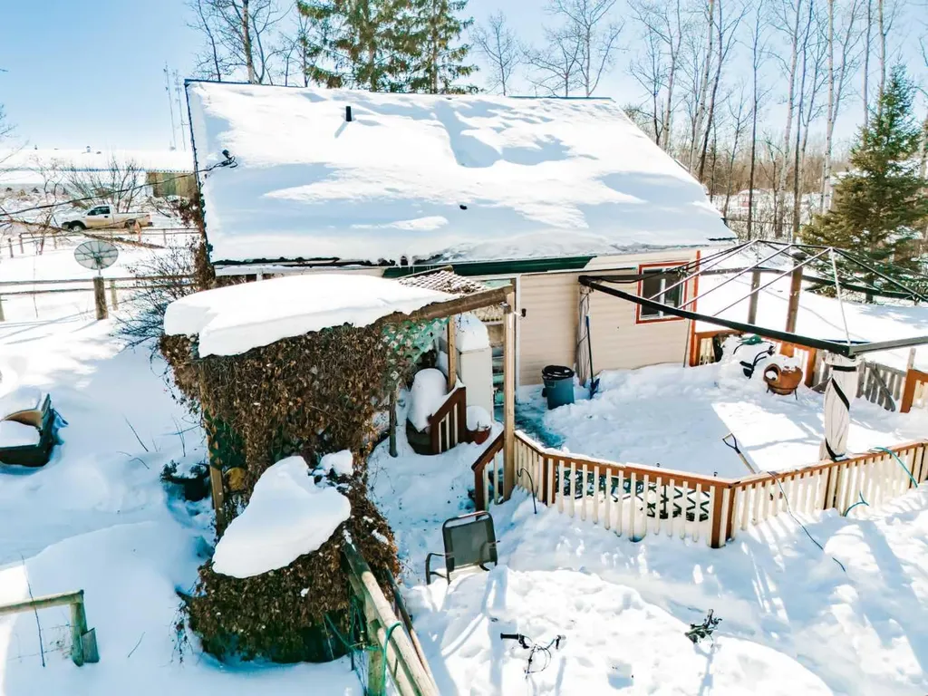 5008 Tardiff Avenue Fort Vermilion AB T0H 1N0