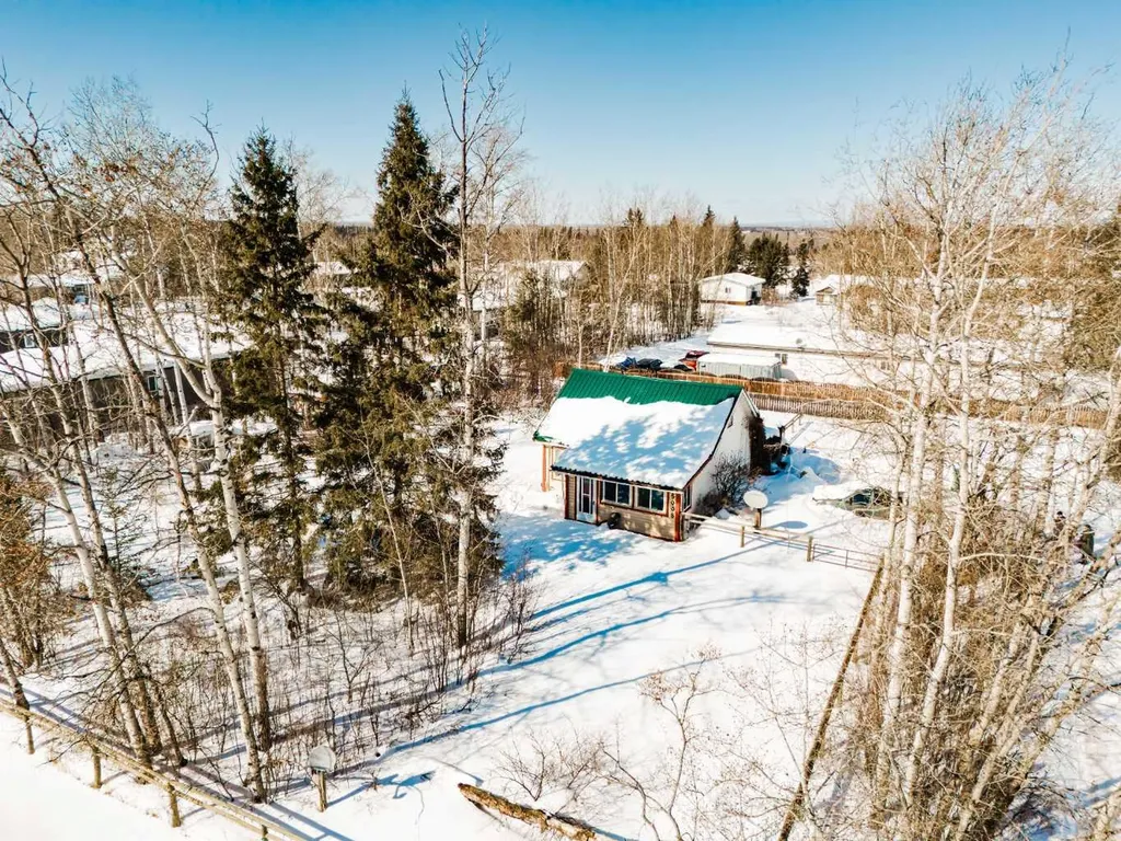 5008 Tardiff Avenue Fort Vermilion AB T0H 1N0