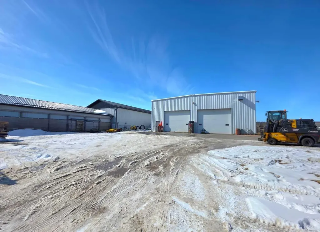 12703 & 12707 101 Street Grande Prairie AB T8V5S1
