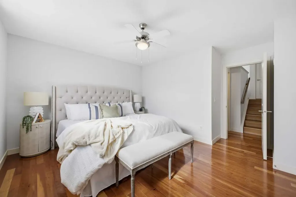 1905 27 Avenue SW Calgary AB T2T1H4