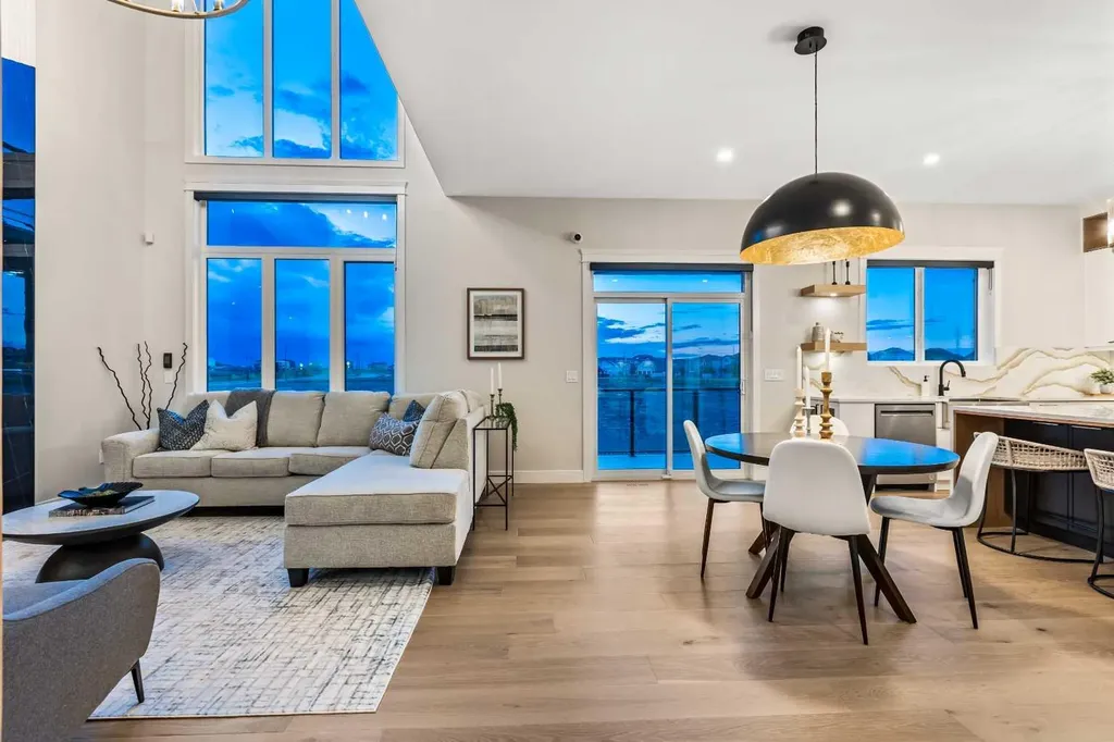 112 South Shore View Chestermere AB T1X 2R9