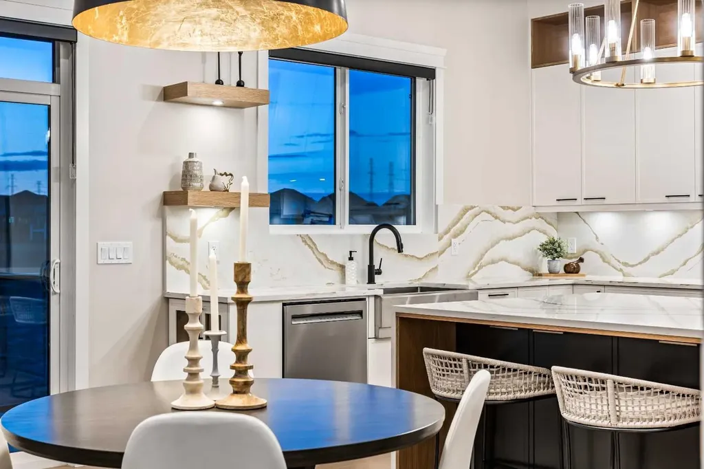 112 South Shore View Chestermere AB T1X 2R9