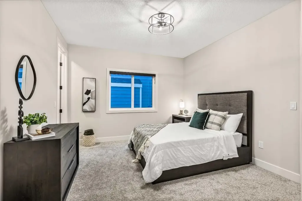 112 South Shore View Chestermere AB T1X 2R9