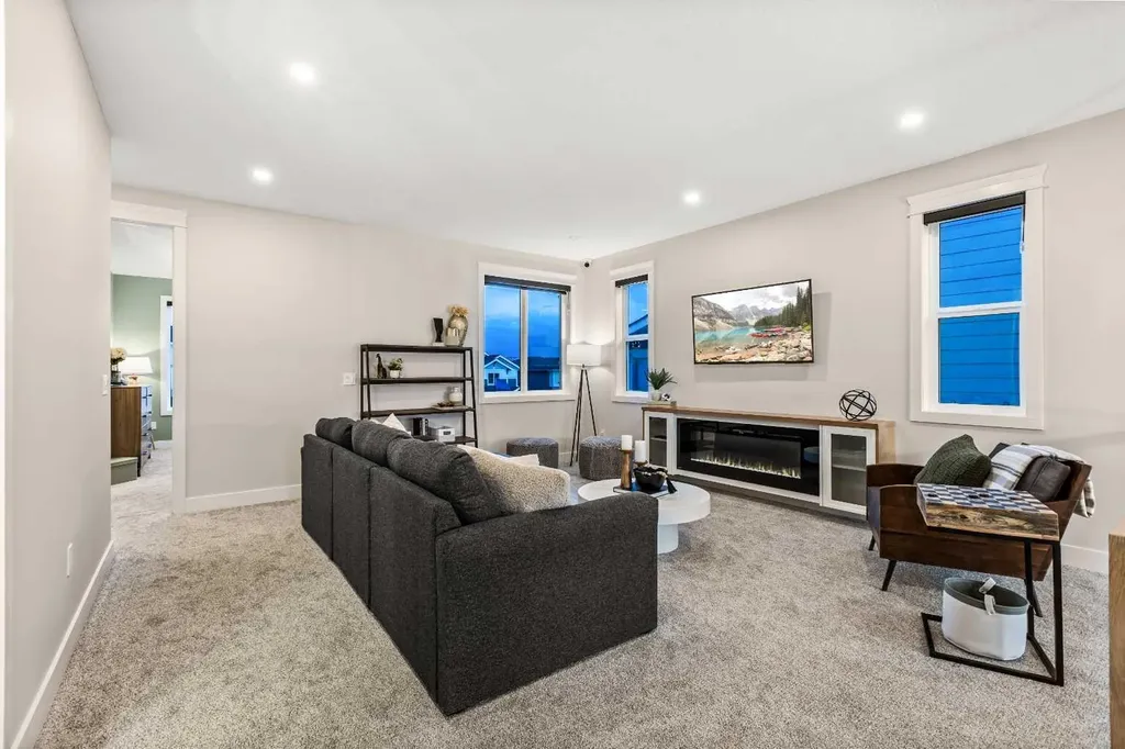 112 South Shore View Chestermere AB T1X 2R9