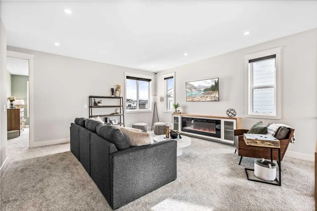 112 South Shore View Chestermere AB T1X 2R9