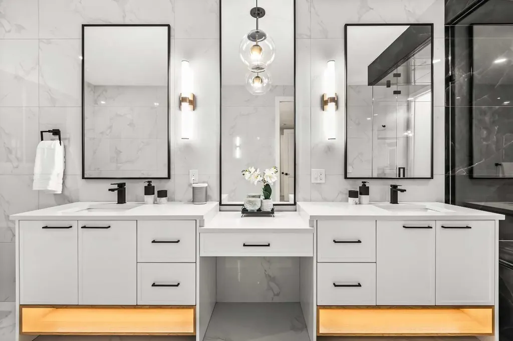 112 South Shore View Chestermere AB T1X 2R9