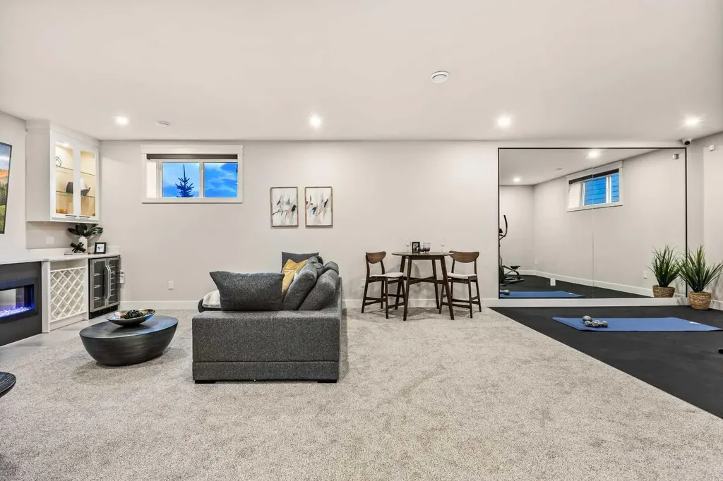 112 South Shore View Chestermere AB T1X 2R9