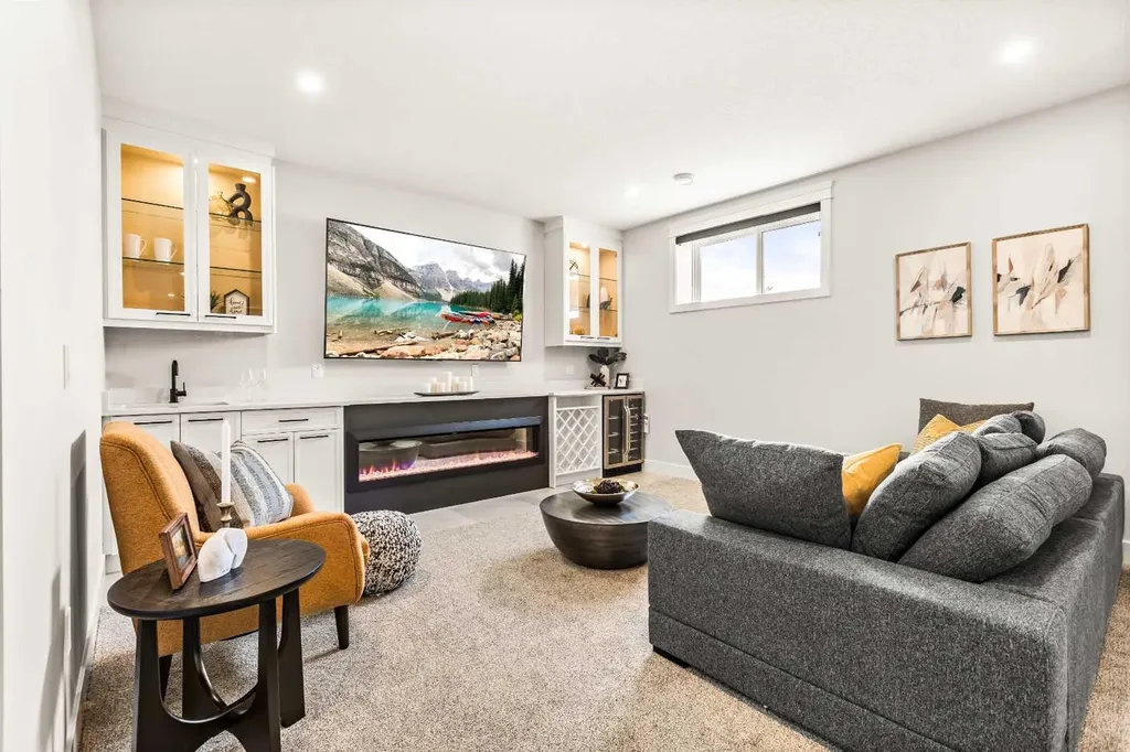112 South Shore View Chestermere AB T1X 2R9