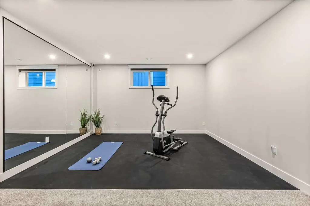 112 South Shore View Chestermere AB T1X 2R9