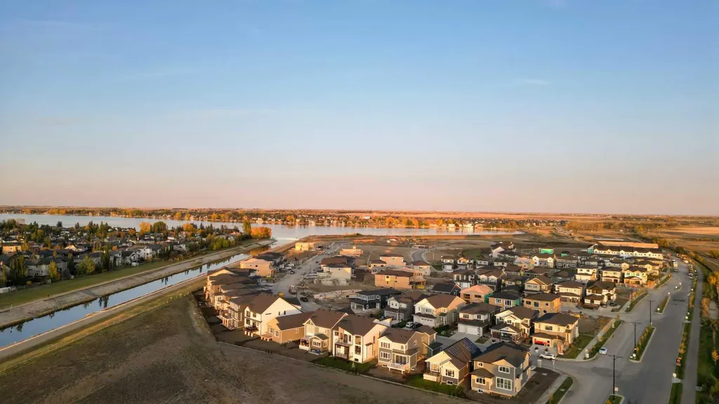 112 South Shore View Chestermere AB T1X 2R9
