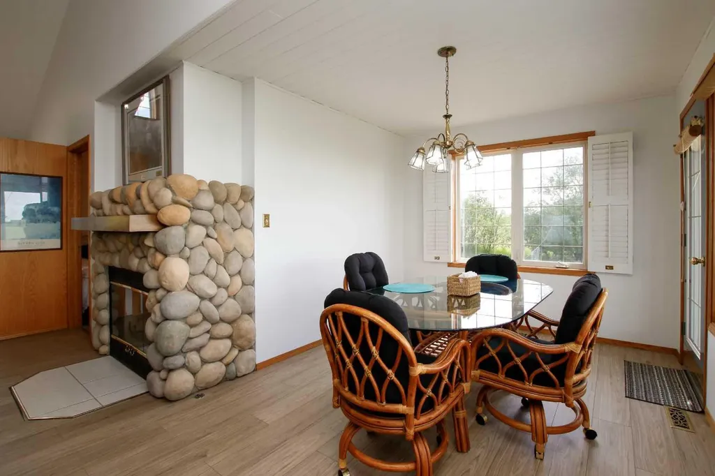 37466 Range Road 263 Rural Red Deer County AB T4N 5E2