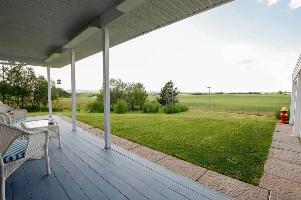 37466 Range Road 263 Rural Red Deer County AB T4N 5E2