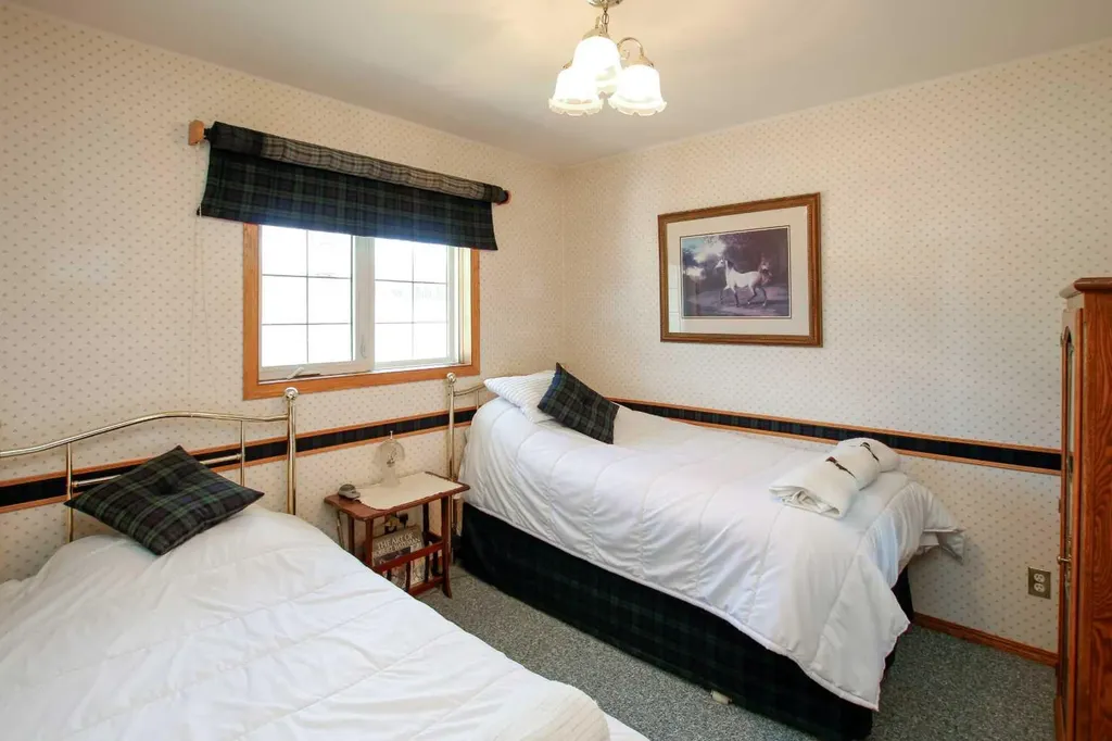 37466 Range Road 263 Rural Red Deer County AB T4N 5E2