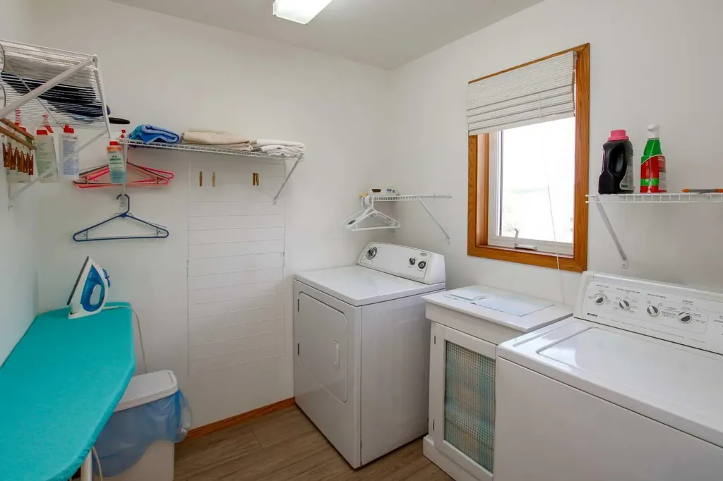37466 Range Road 263 Rural Red Deer County AB T4N 5E2
