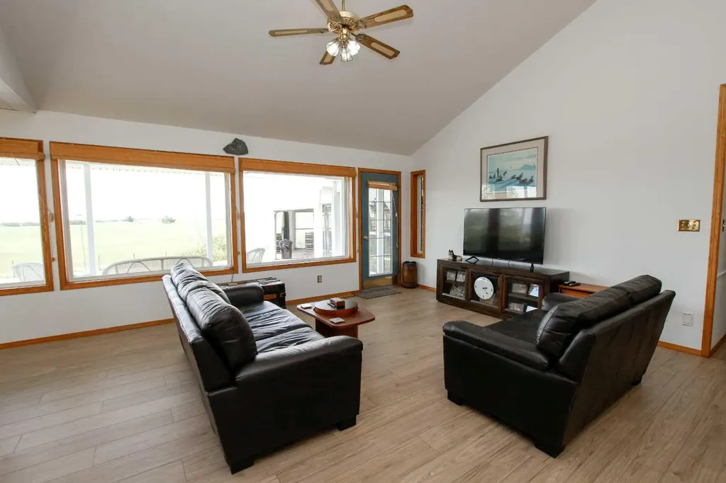 37466 Range Road 263 Rural Red Deer County AB T4N 5E2