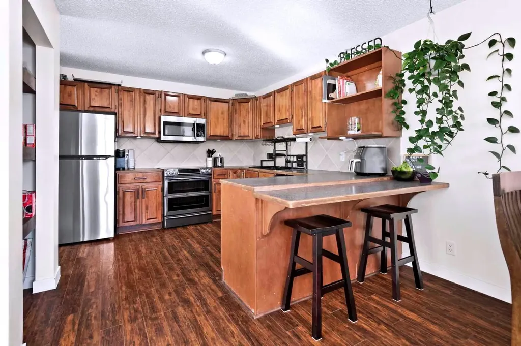 66 Elston Place SE Airdrie AB T4B 1B3