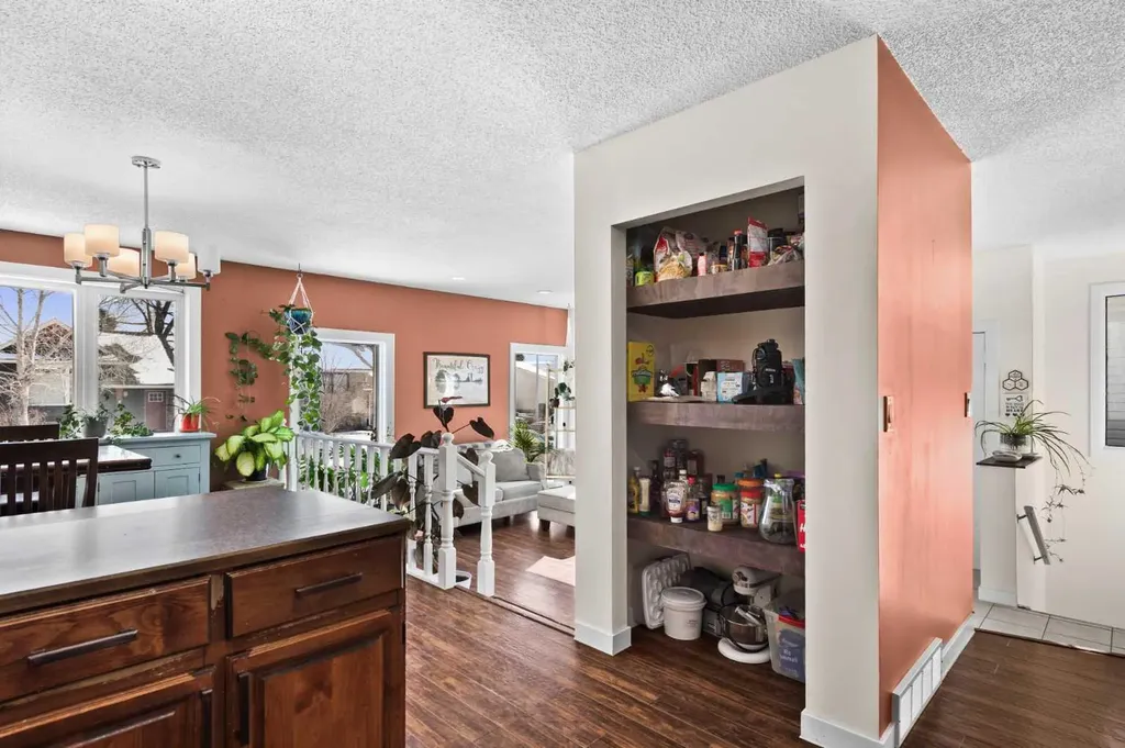 66 Elston Place SE Airdrie AB T4B 1B3