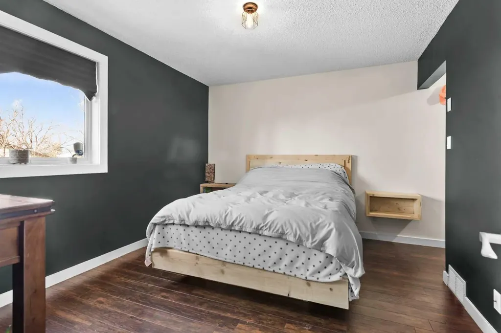 66 Elston Place SE Airdrie AB T4B 1B3