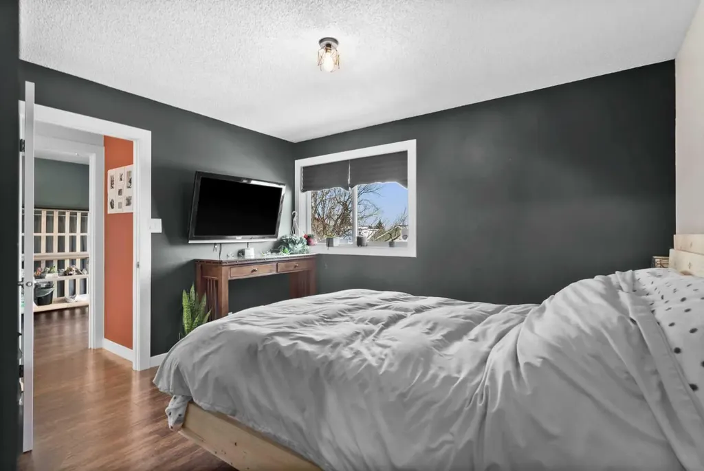 66 Elston Place SE Airdrie AB T4B 1B3