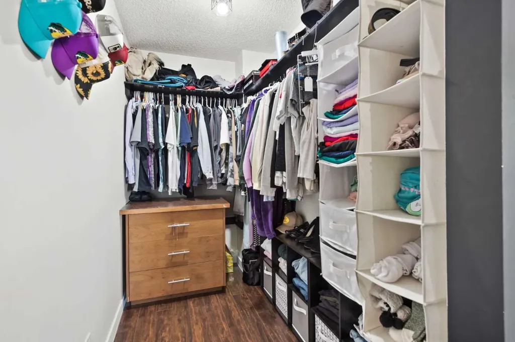 66 Elston Place SE Airdrie AB T4B 1B3