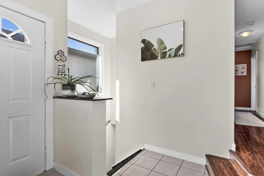 66 Elston Place SE Airdrie AB T4B 1B3