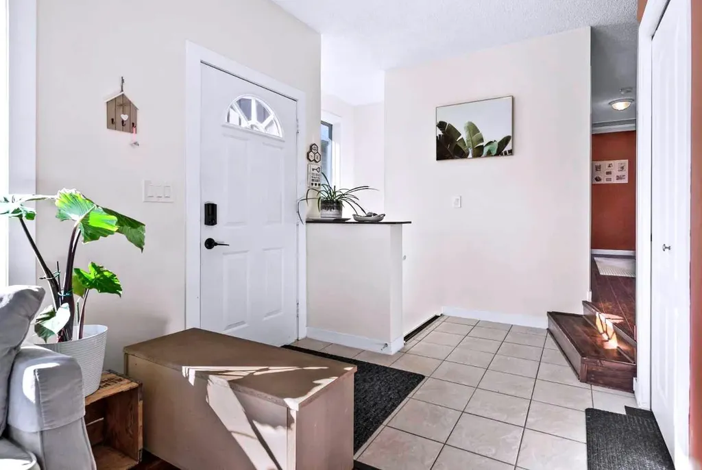 66 Elston Place SE Airdrie AB T4B 1B3