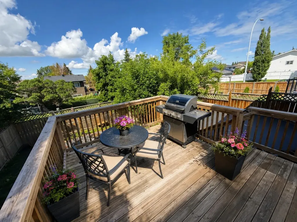 66 Elston Place SW Airdrie AB T4B 1B3