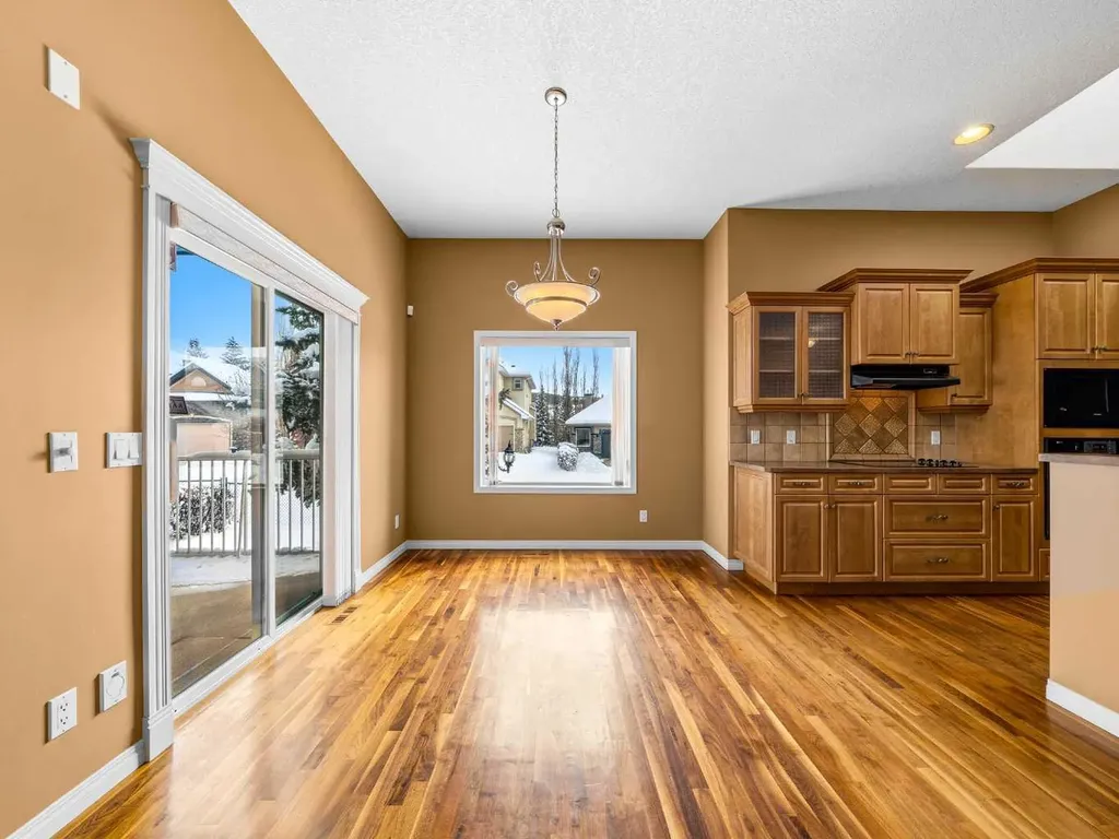 157 Valley Creek Place NW Calgary AB T3B 5V1