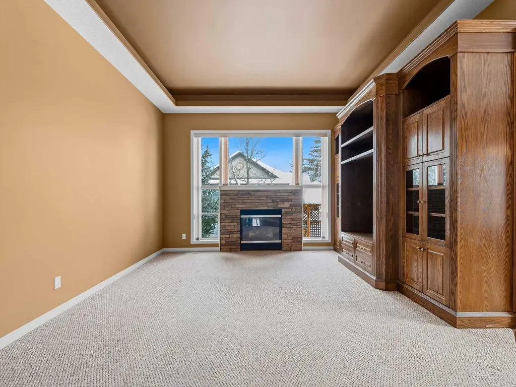 157 Valley Creek Place NW Calgary AB T3B 5V1