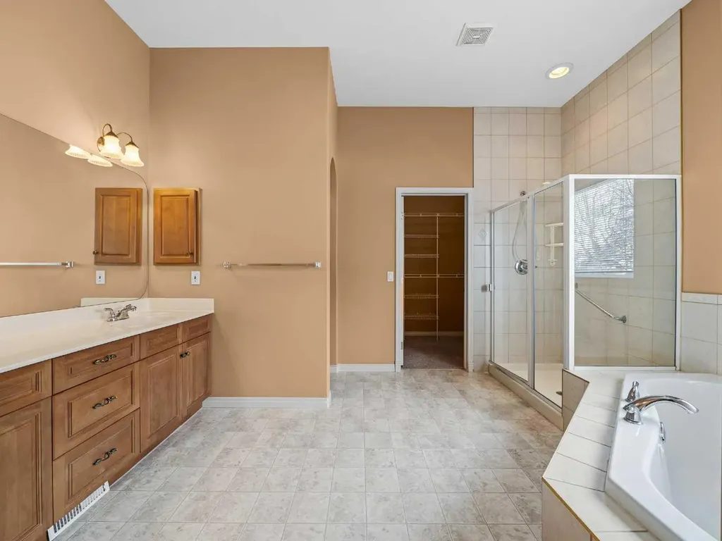 157 Valley Creek Place NW Calgary AB T3B 5V1