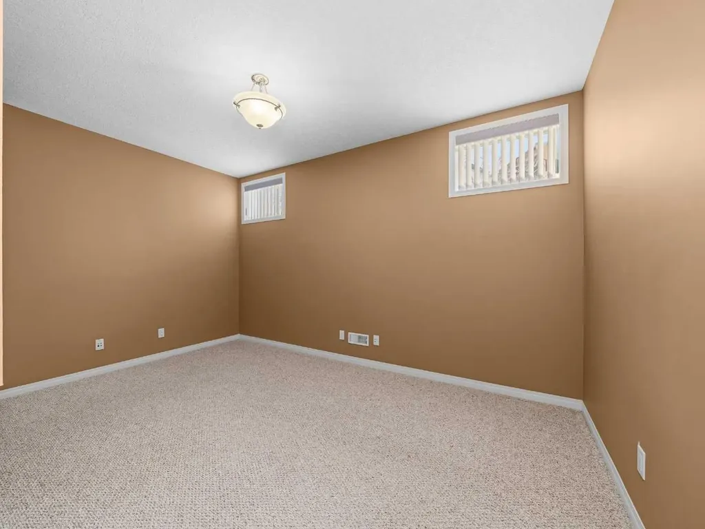 157 Valley Creek Place NW Calgary AB T3B 5V1