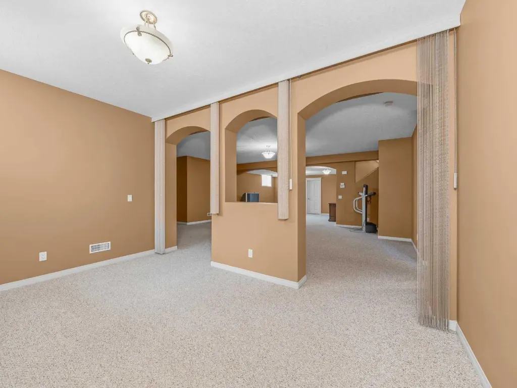 157 Valley Creek Place NW Calgary AB T3B 5V1