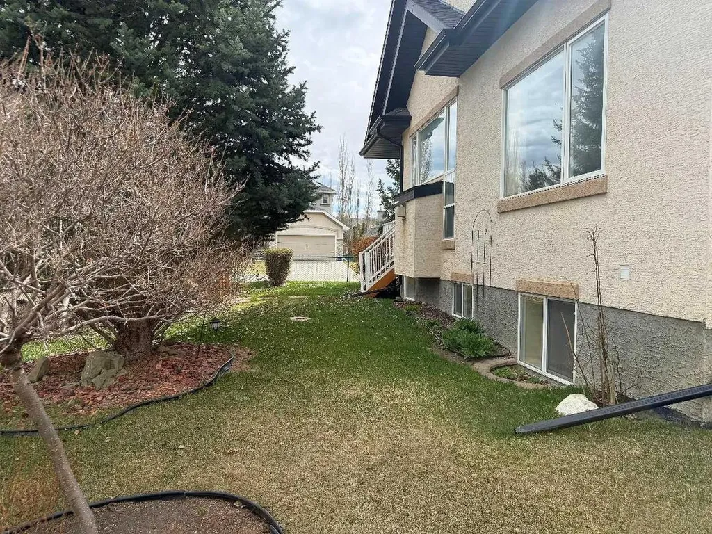 157 Valley Creek Place NW Calgary AB T3B 5V1