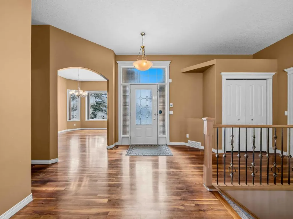 157 Valley Creek Place NW Calgary AB T3B 5V1