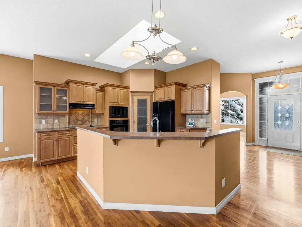 157 Valley Creek Place NW Calgary AB T3B 5V1