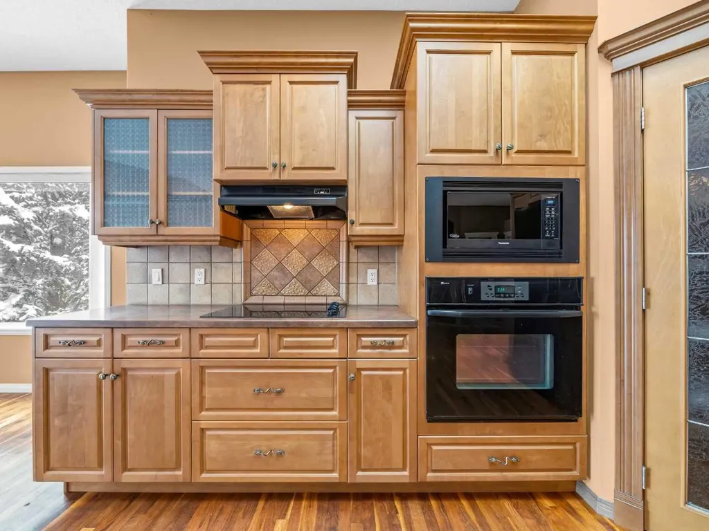 157 Valley Creek Place NW Calgary AB T3B 5V1