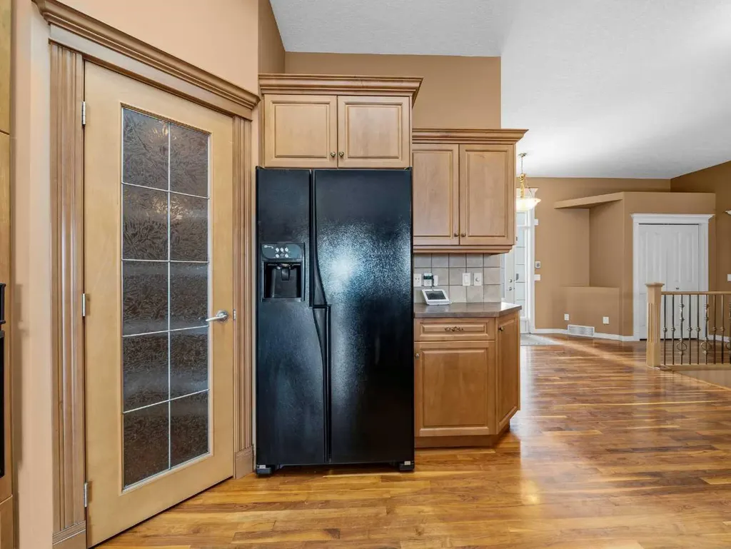 157 Valley Creek Place NW Calgary AB T3B 5V1