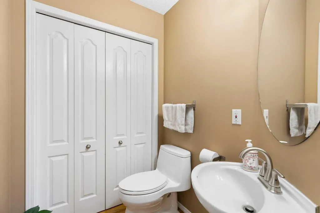 227 Bridlewood Circle SW Calgary AB T2Y 3L2