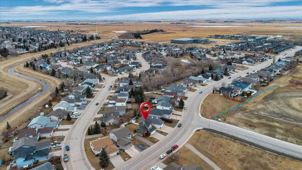 90 Parklane Drive Strathmore AB T1P 1R2
