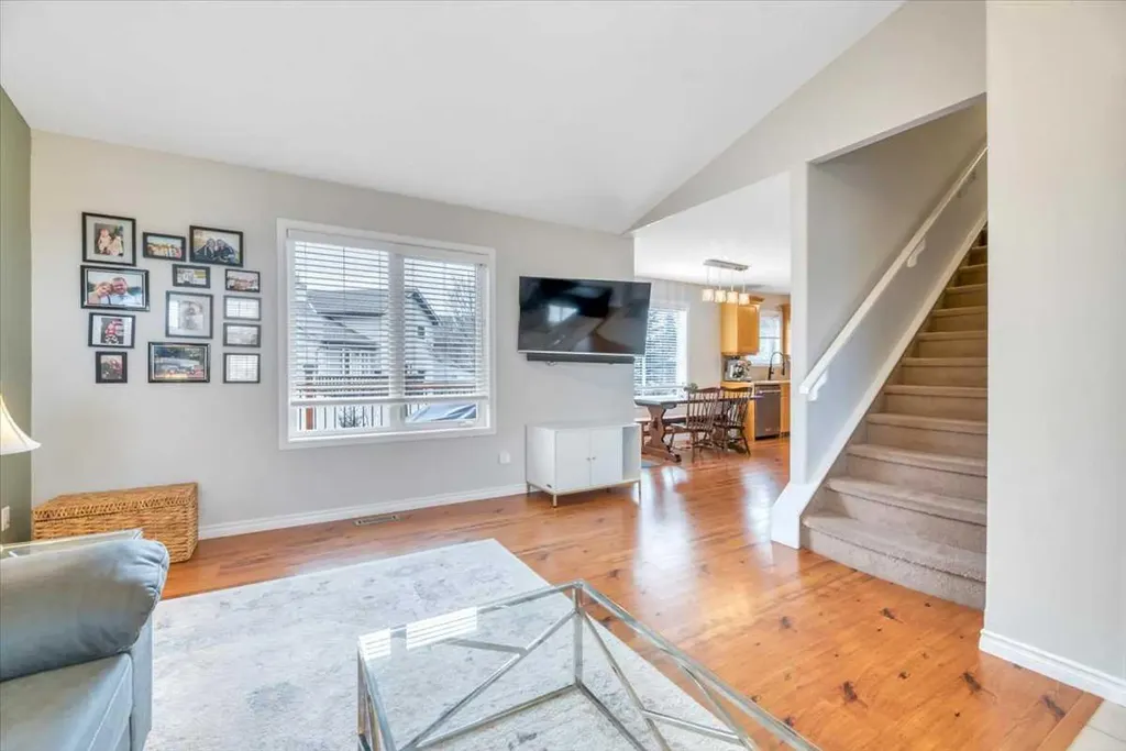 90 Parklane Drive Strathmore AB T1P 1R2