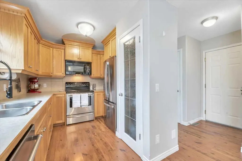 90 Parklane Drive Strathmore AB T1P 1R2