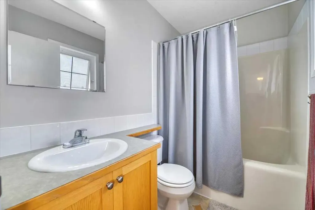 90 Parklane Drive Strathmore AB T1P 1R2