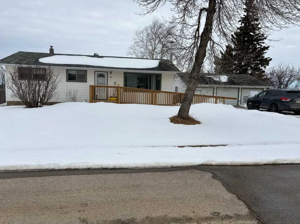 5003 42 Avenue Valleyview AB T0H 3N0