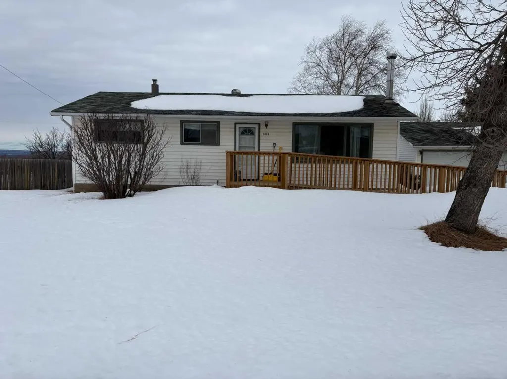 5003 42 Avenue Valleyview AB T0H 3N0