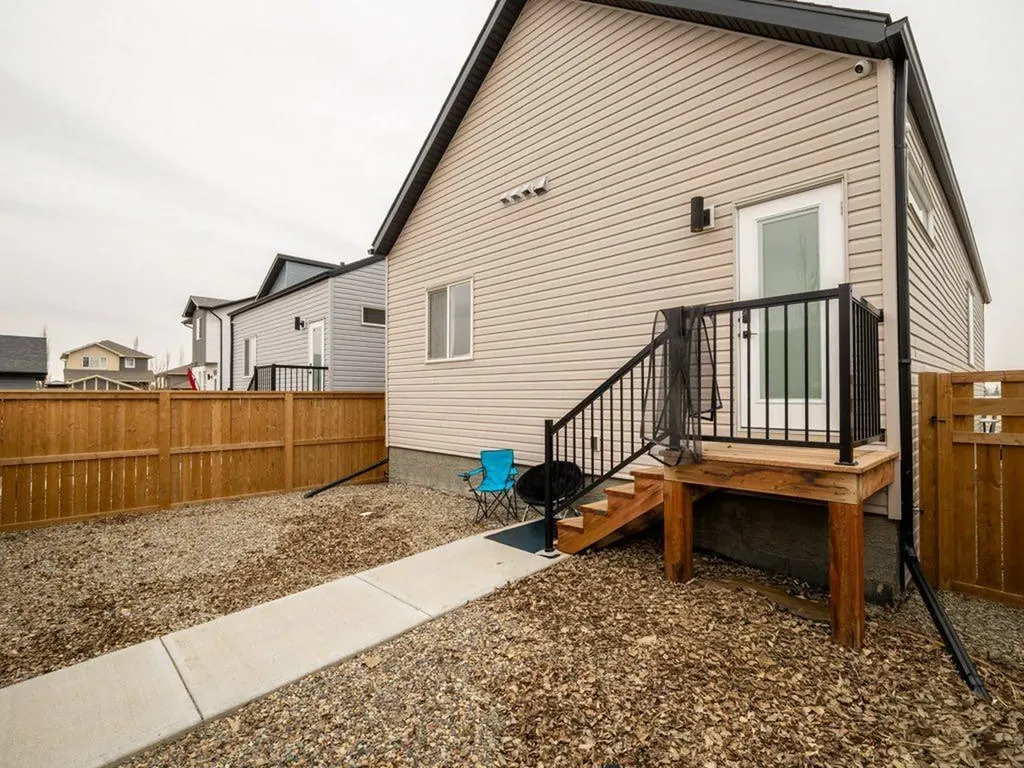 308 Uplands Boulevard N Lethbridge AB T1H 7C7