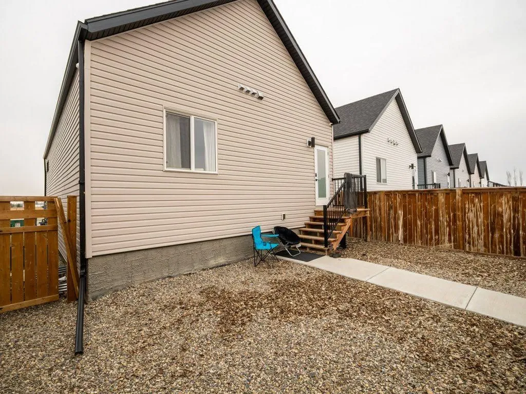 308 Uplands Boulevard N Lethbridge AB T1H 7C7
