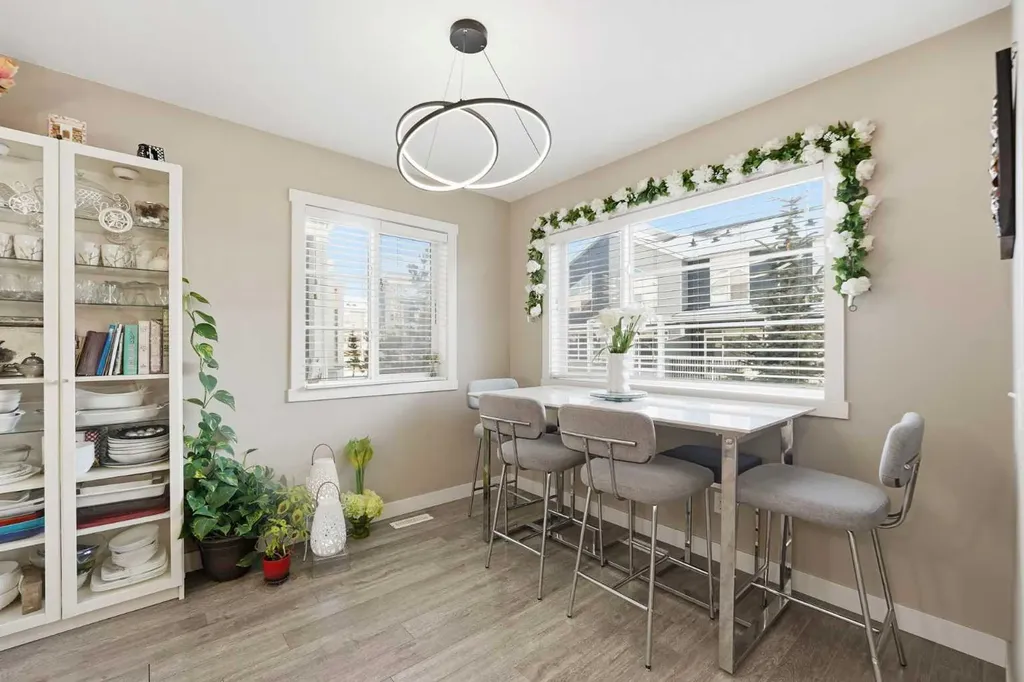 427 Redstone View NE Calgary AB T3N 1B5