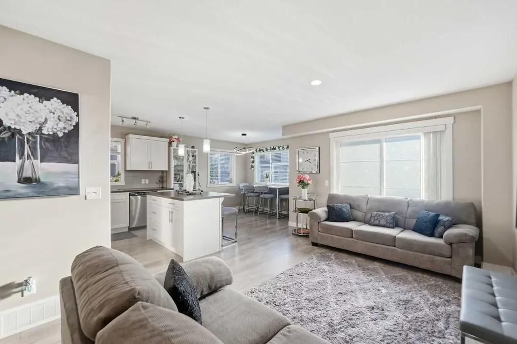 427 Redstone View NE Calgary AB T3N 1B5